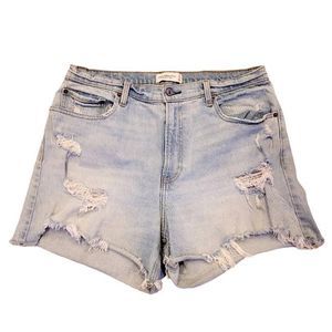 Abercrombie and Fitch High Rise Curvy Love  4" Shorts